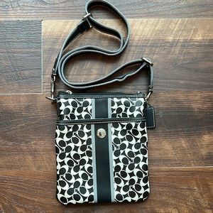 Coach Signature Jacquard Messenger Crossbody Bag